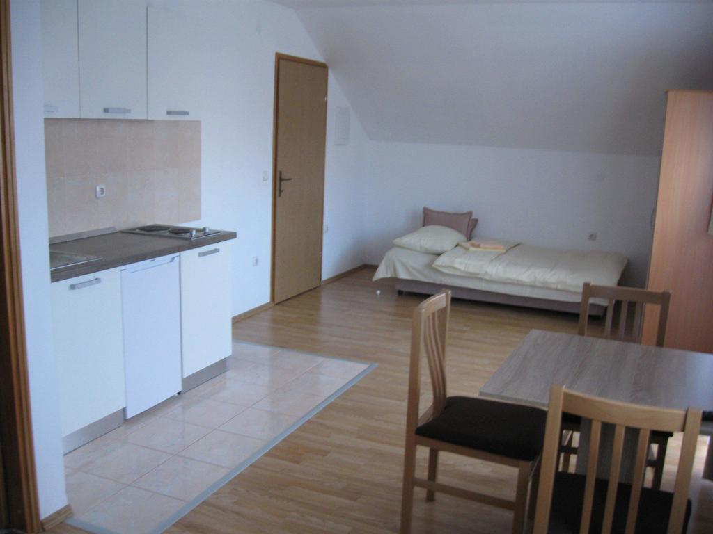Apartments Dale Смолянац Экстерьер фото