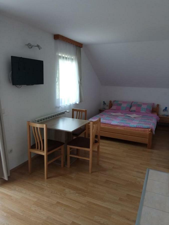 Apartments Dale Смолянац Экстерьер фото